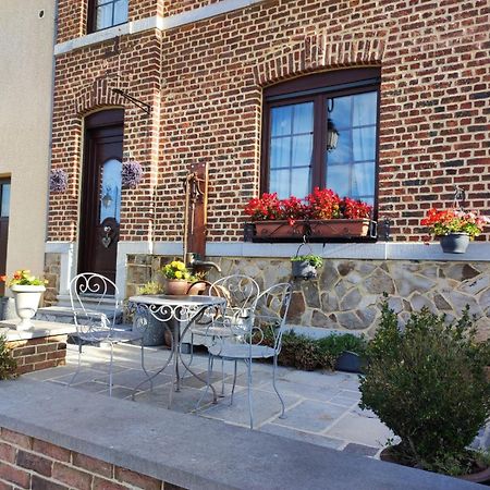 Vireux-Wallerand Appartement Gaston מראה חיצוני תמונה