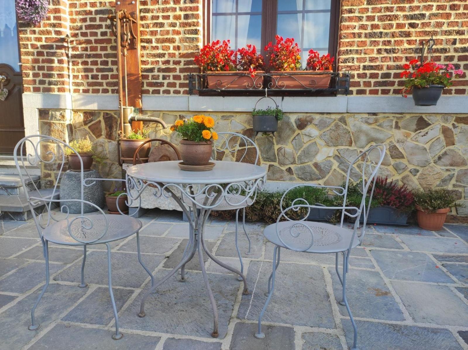 Vireux-Wallerand Appartement Gaston מראה חיצוני תמונה